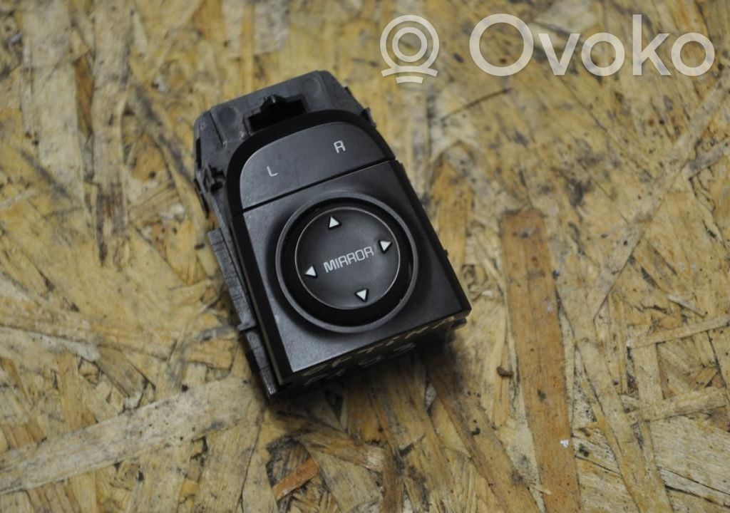 Wing mirror switch   299161141,KLEP193,KLEP193