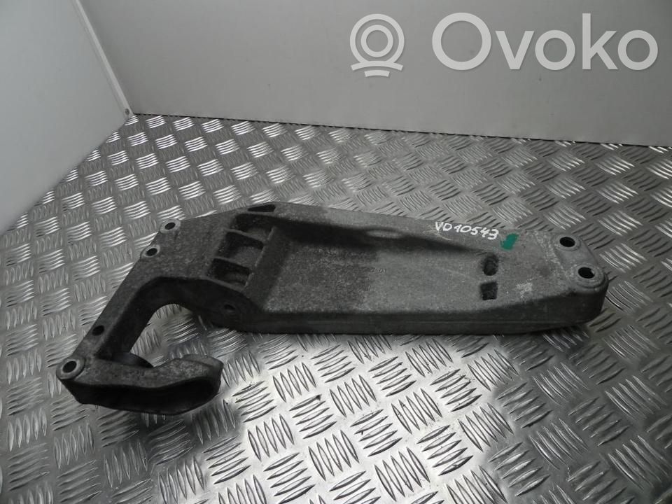 BMW X3 F25 Engine mounting bracket 