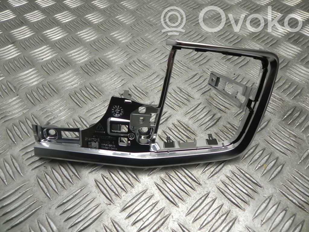 Volvo S90, V90 Konsola środkowa / Radio / GPS 