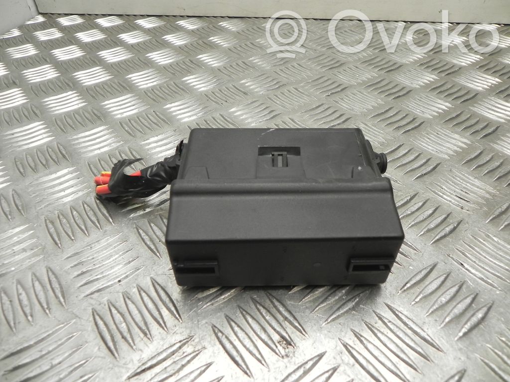 Vauxhall Corsa E Juego de caja de fusibles 