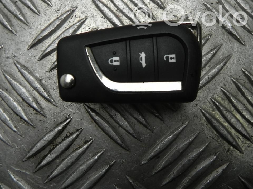 Toyota Auris E180 Ignition key/card 