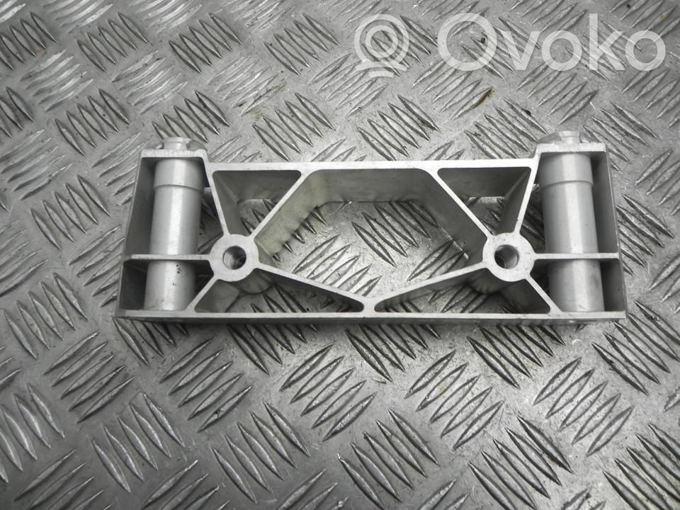 Lamborghini LP 580-2 Soporte del refrigerador de la válvula EGR 