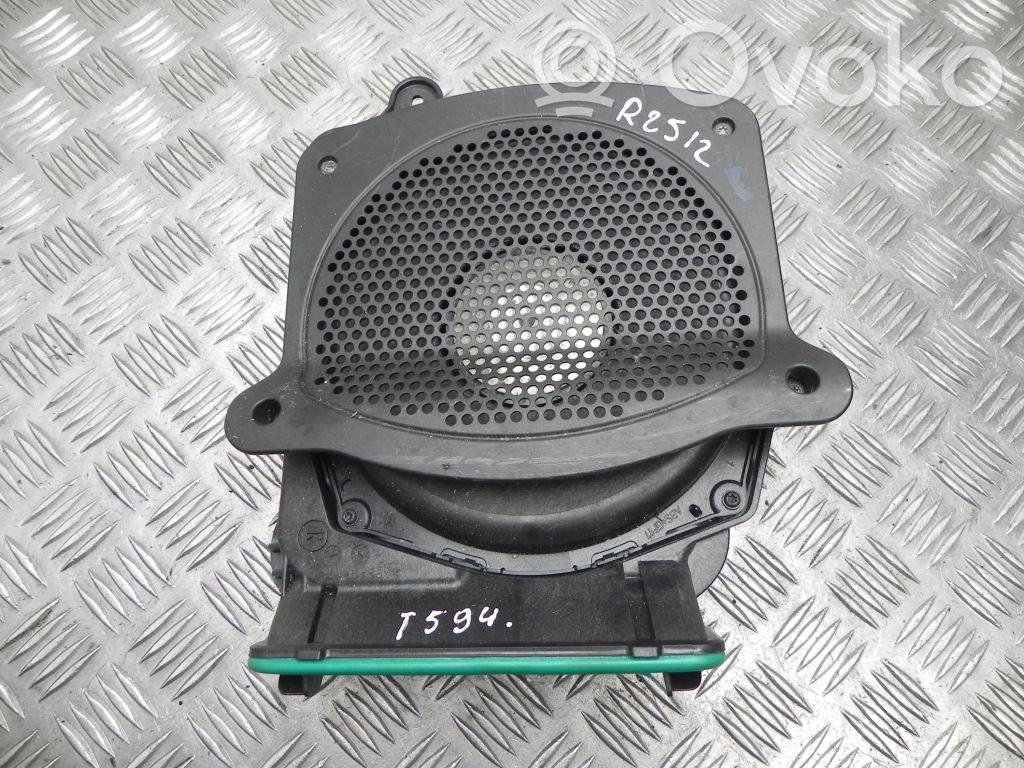 BMW 7 G11 G12 Altavoz subwoofer 
