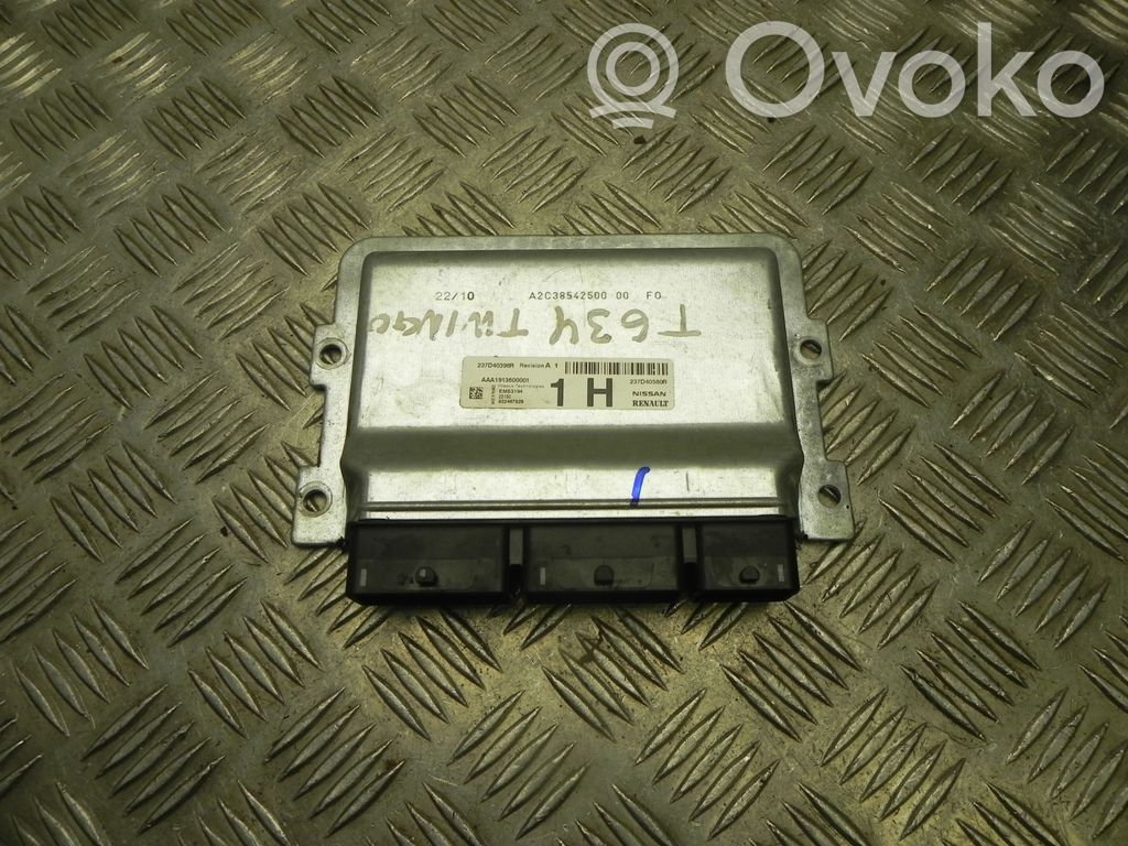Engine control unit/module   237D40396R,E2490