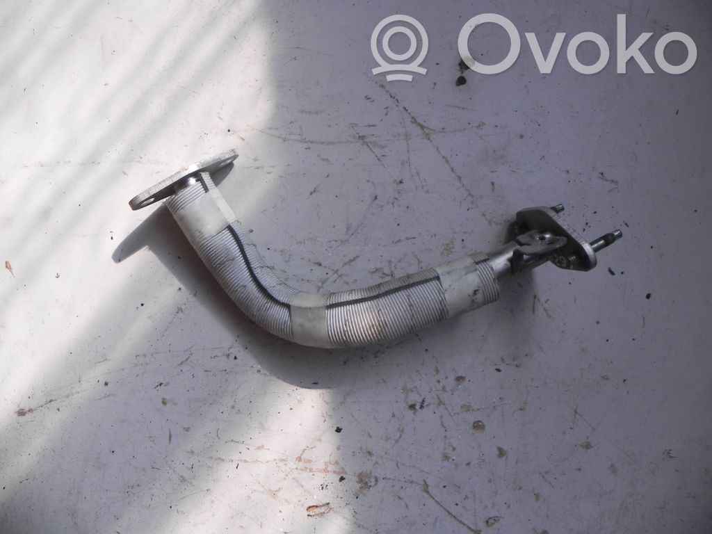 Toyota Yaris Conductă/furtun supapă EGR 