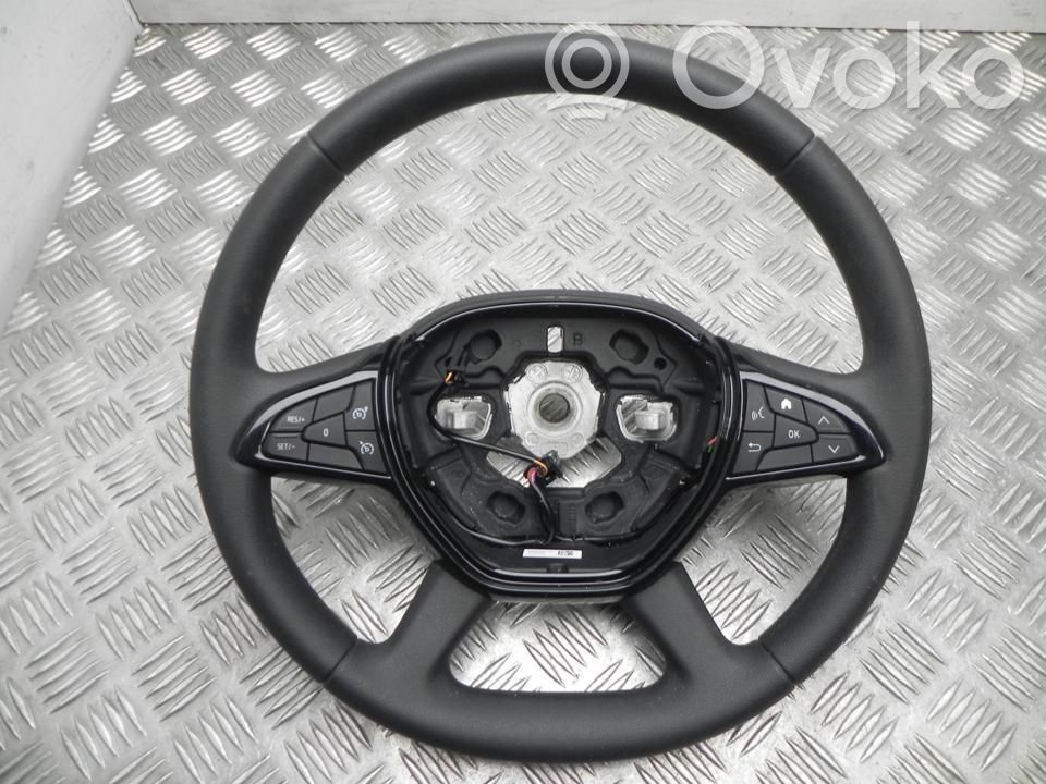 Dacia Sandero Ohjauspyörä 