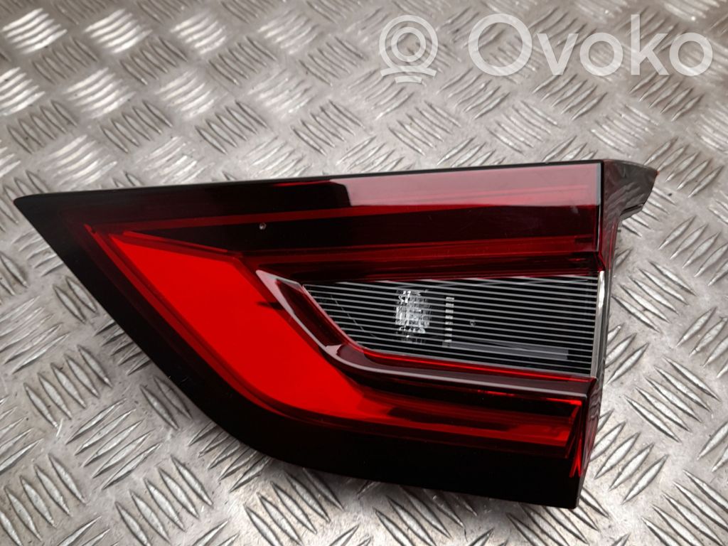 Nissan Juke II F16 Lampă spate în caroserie 