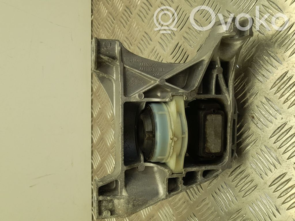 Dzinēja spilvens   4A103720,4A111210,VD26529