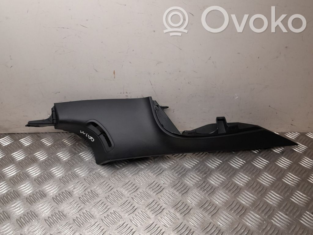 Tesla Model 3 (C) statņa dekoratīvā apdare 