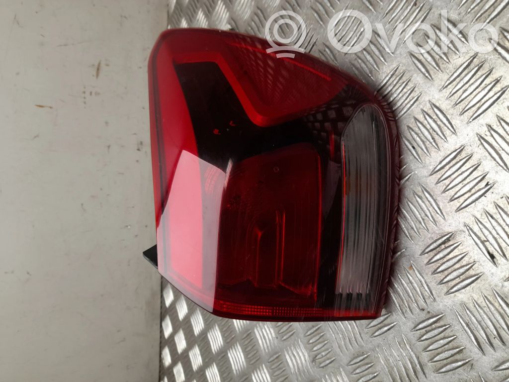 KIA Rio Galinis žibintas kėbule 
