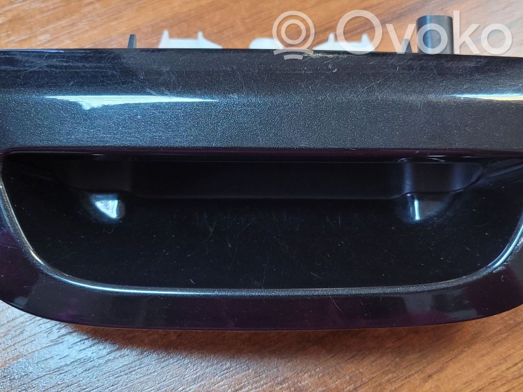 Chrysler Pacifica Interruptor para abrir la puerta trasera 