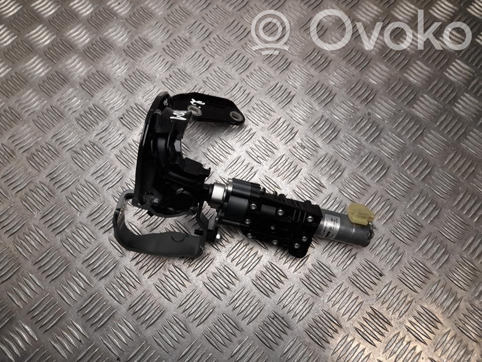 Audi Q7 4M Aizmugurējā pārsega pievilcējs 