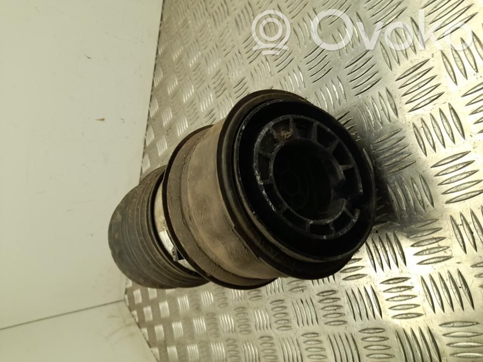 Amortiguador delantero   J8A25580AC,VD29045