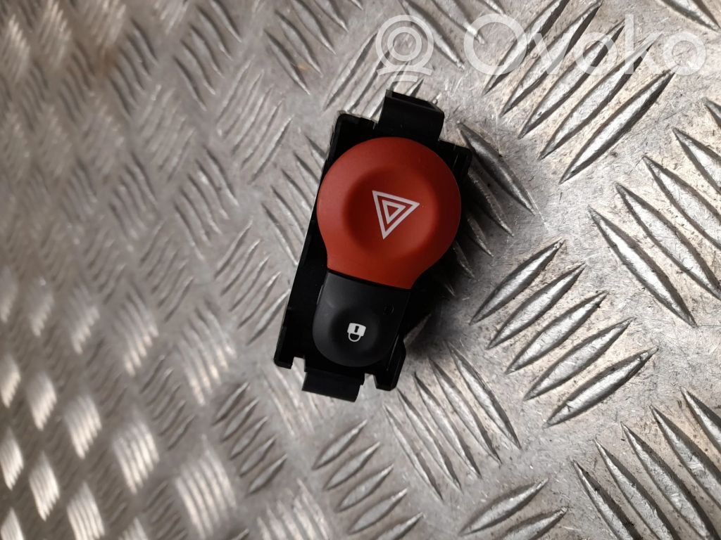 Smart ForFour II W453 Hazard light switch 