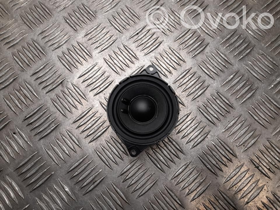 Audi A5 Altavoz de alta frecuencia en la puerta delantera 