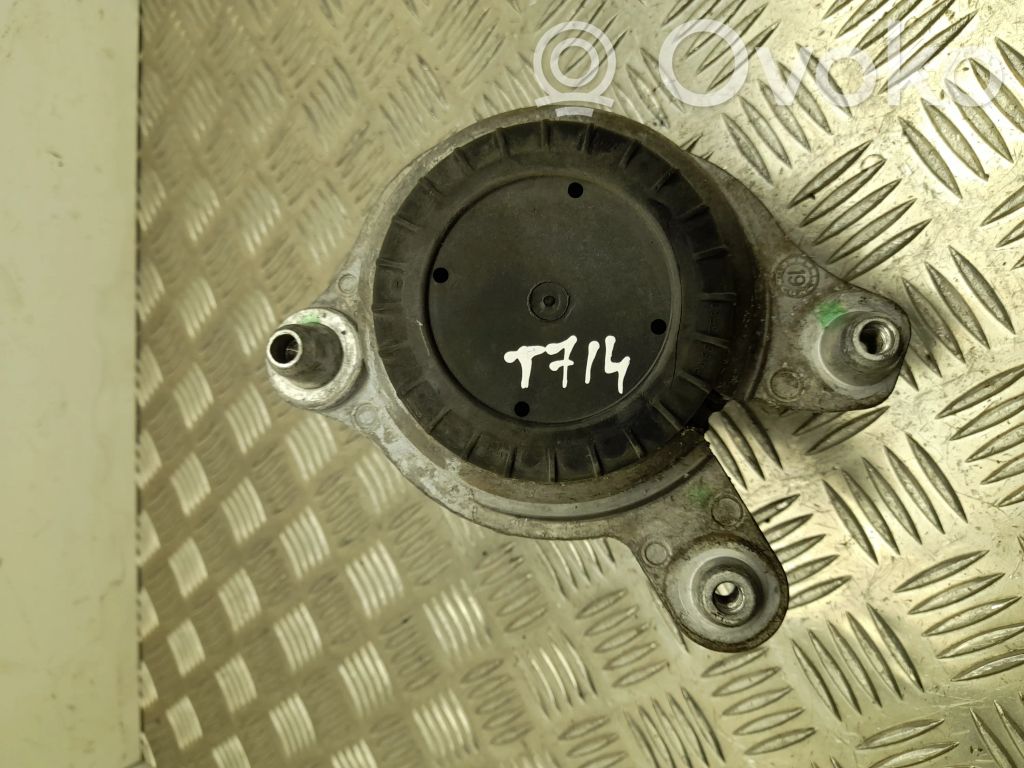 Mercedes-Benz E W213 Suport tampon motor 