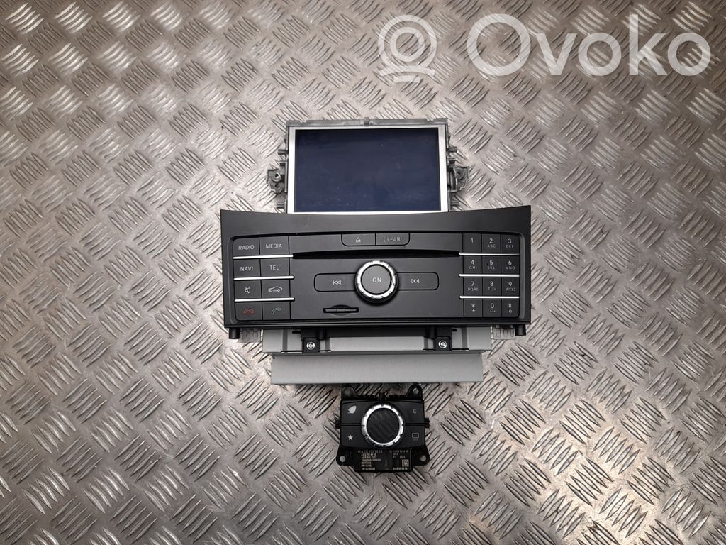 Mercedes-Benz E W212 Panel / Radioodtwarzacz CD/DVD/GPS 