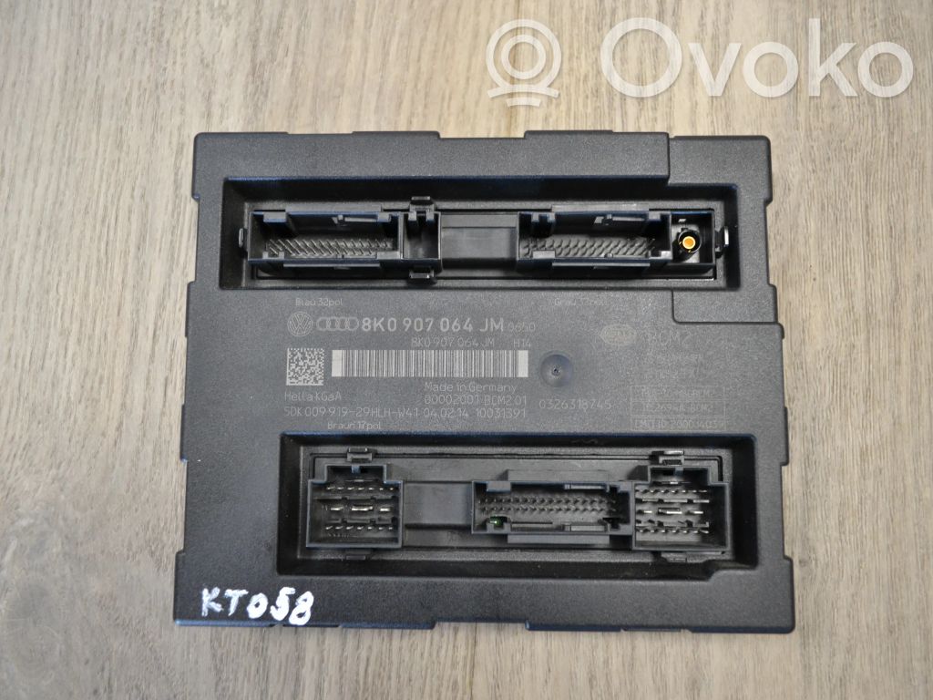 Audi A5 8T 8F Mukavuusmoduuli 