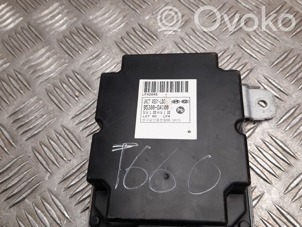 KIA Optima Voltage converter/converter module 