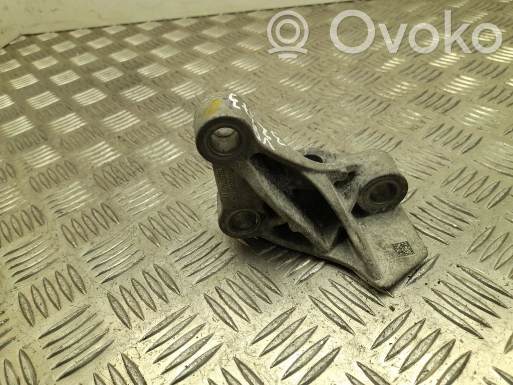 Engine mounting bracket   9485641,VD32373