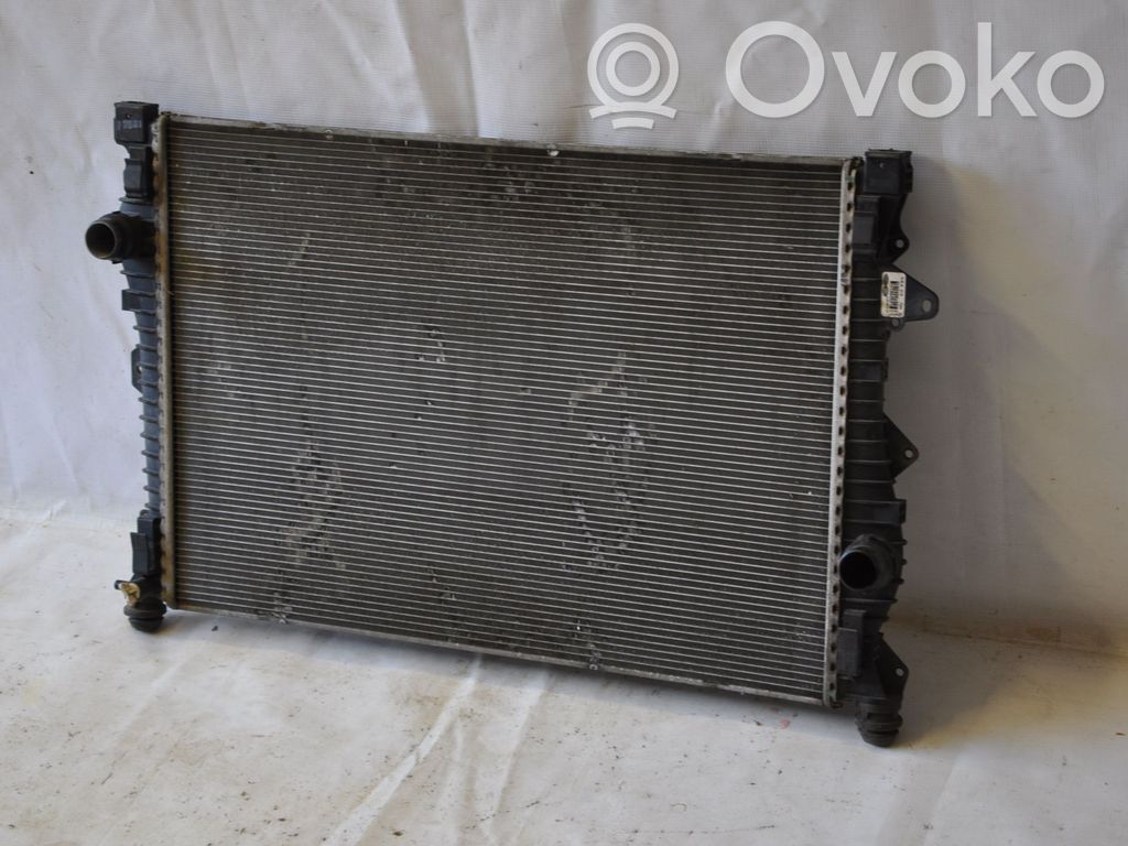 Land Rover Discovery Sport Aušinimo skysčio radiatorius 