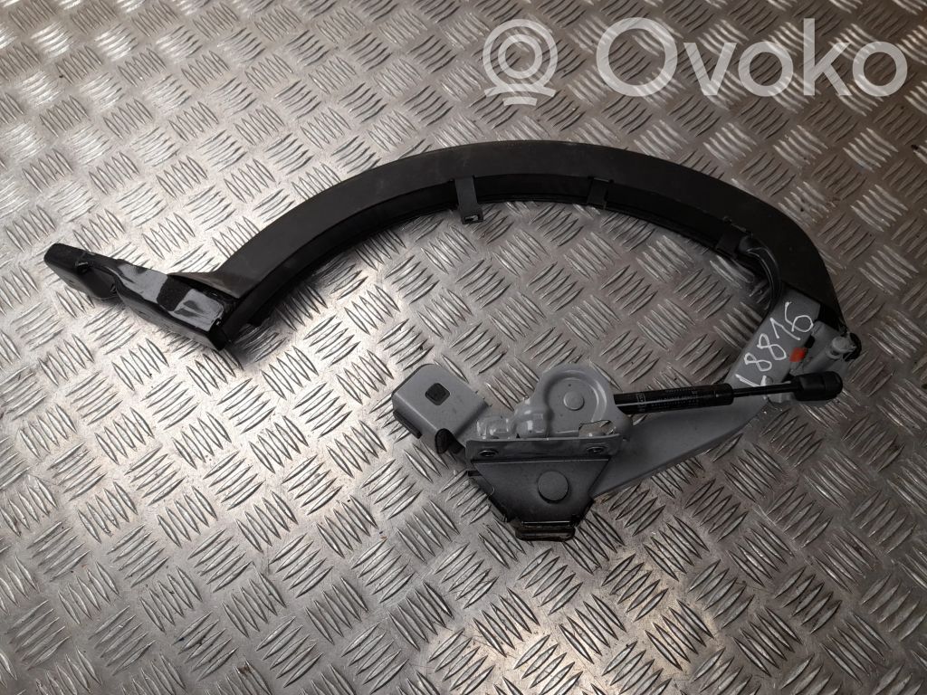 Alfa Romeo Giulia Tailgate/trunk/boot hinge 