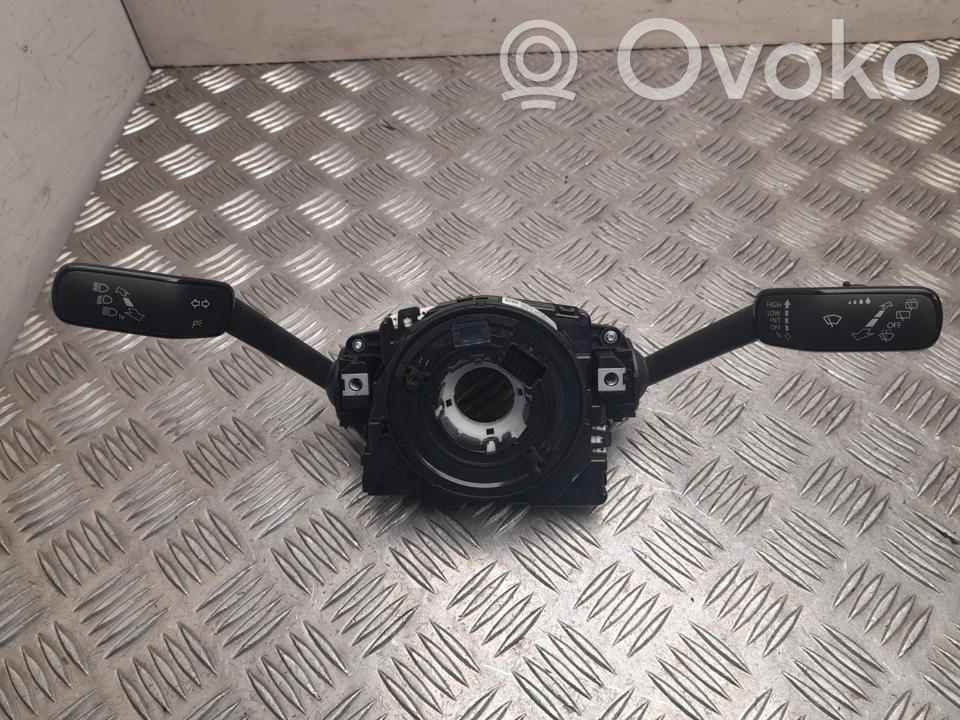 Volkswagen Golf VII Interruptor/palanca de limpiador de luz de giro 