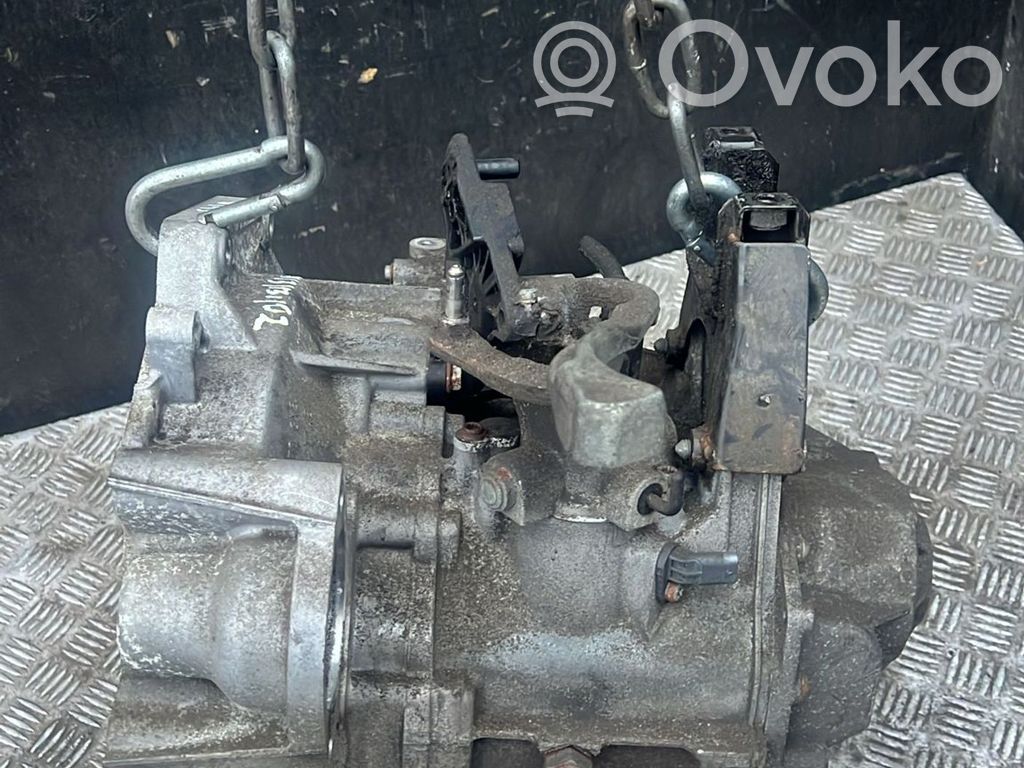 Volkswagen Golf Sportsvan Manual 6 speed gearbox 