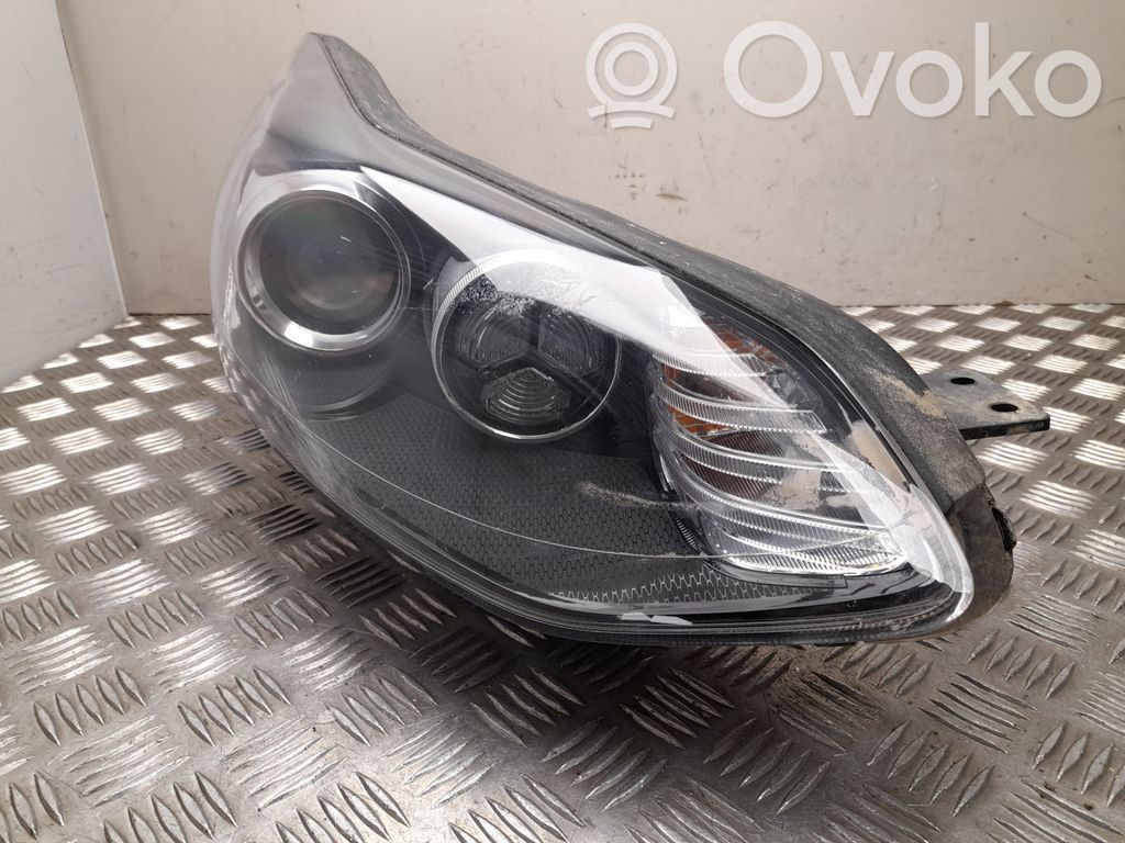 KIA Sportage Lampa przednia 