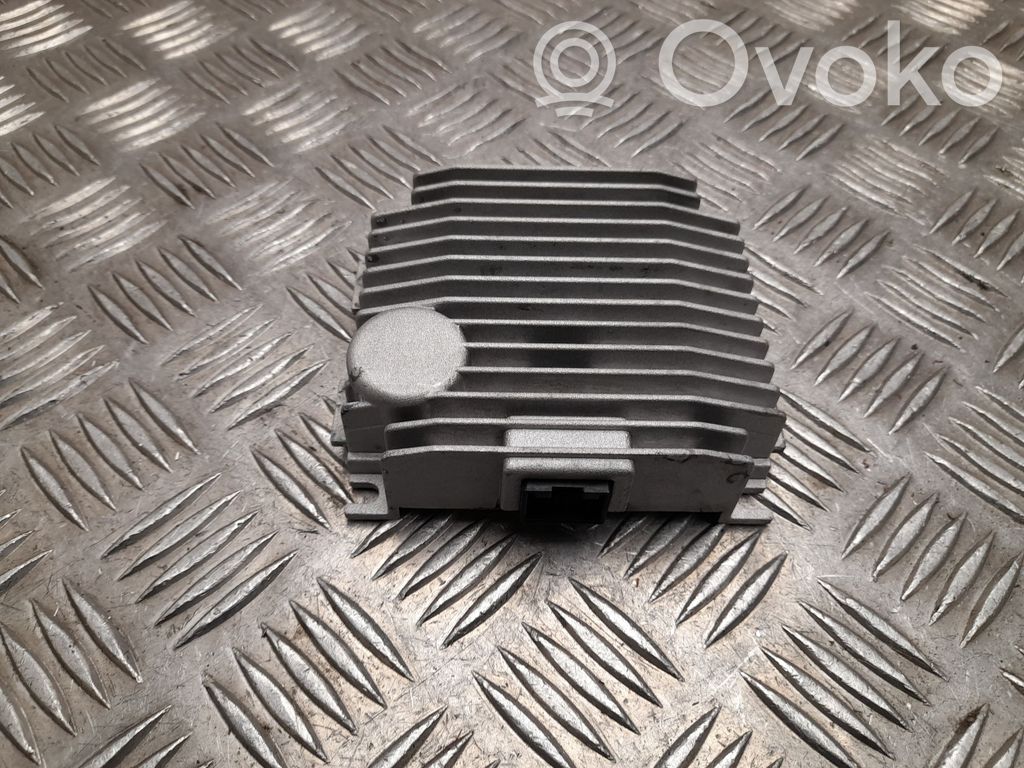Audi Q8 e-tron Sound amplifier 