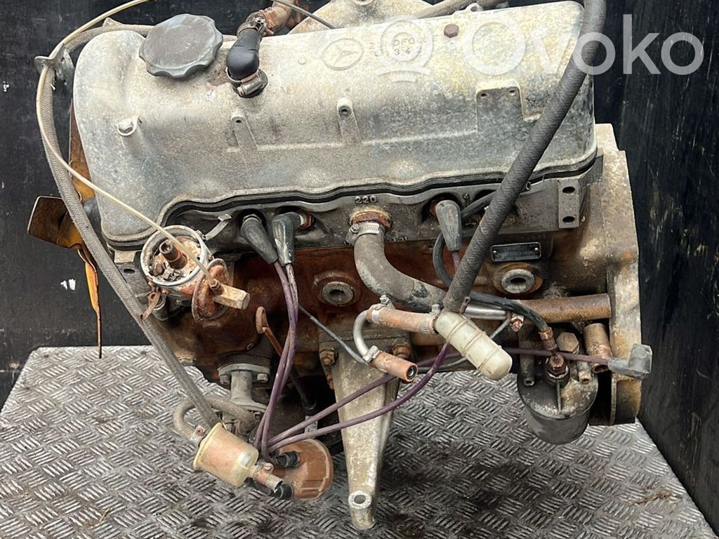 Mercedes-Benz 190 230 W110 W111 Motor 