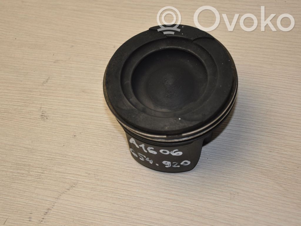 Piston   KLEA1606