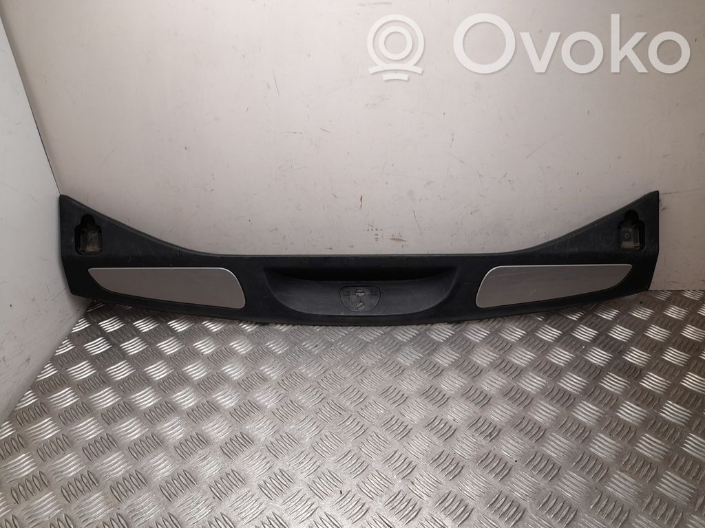 Jeep Grand Cherokee Osłona pasa bagażnika 