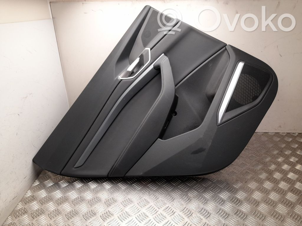 Audi Q8 e-tron Rivestimento del pannello della portiera anteriore 