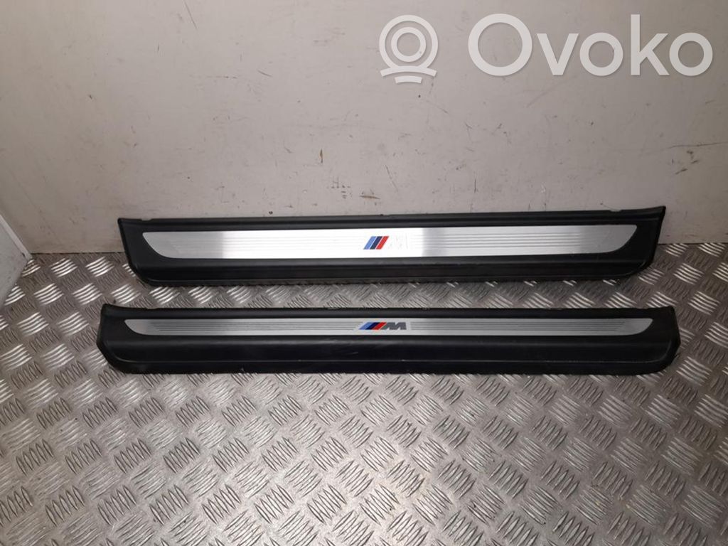 BMW 6 F12 F13 Listwa progowa tylna 