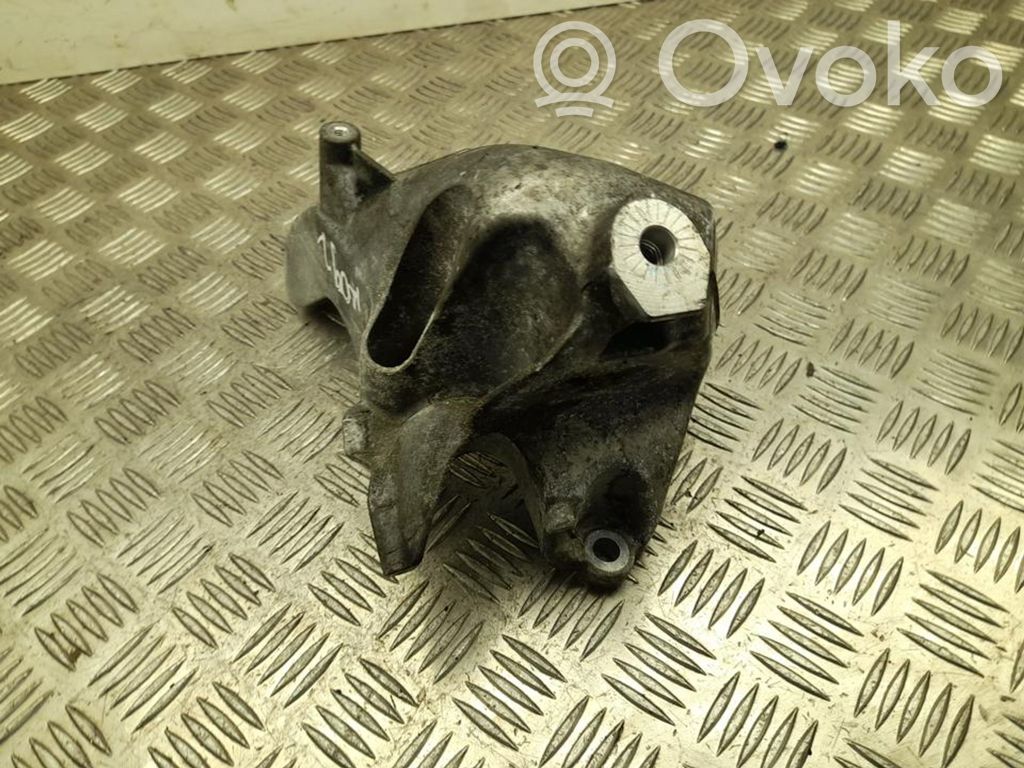 Engine mounting bracket   4M0199307BQ,VD35162