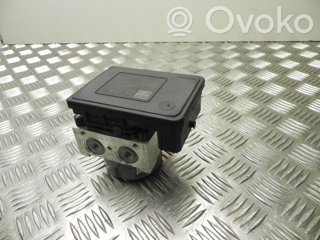 Volkswagen PASSAT B8 ABS Blokas 