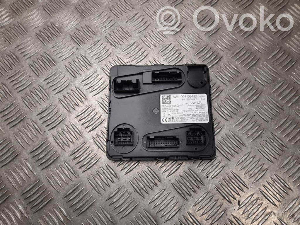 Mukavuusmoduuli   8W1907064BP,G8580
