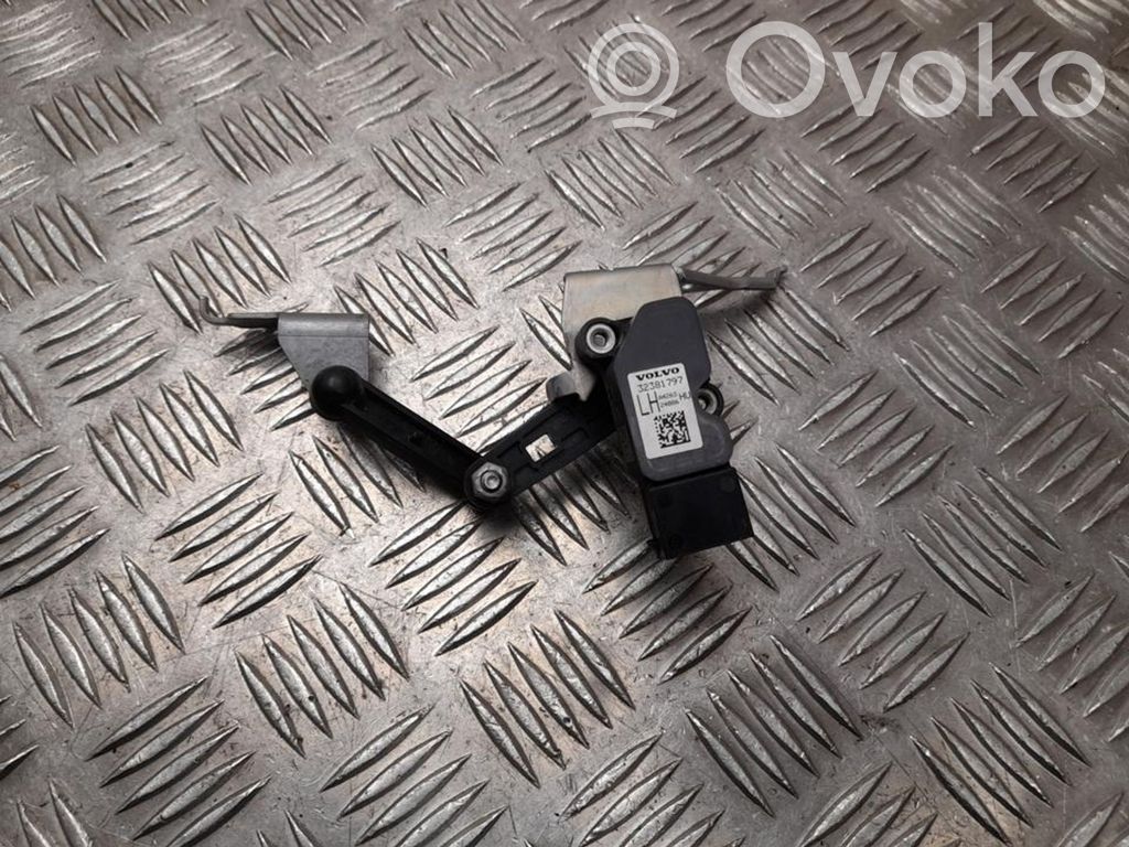 Volvo XC60 Headlight/headlamp level sensor 