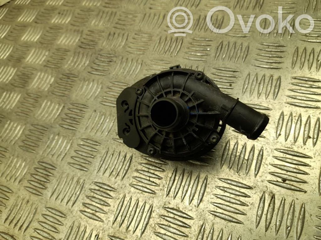 MG MG4 ev Webasto pompe de circulation d'eau 