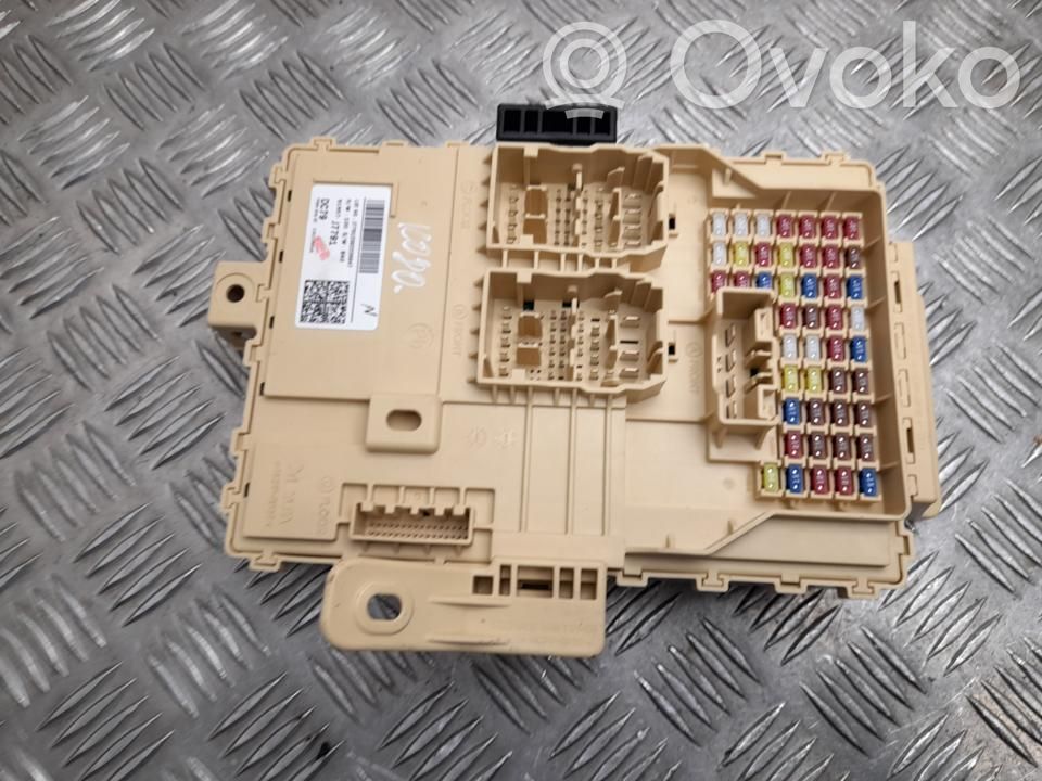 KIA Ceed Fuse box set 