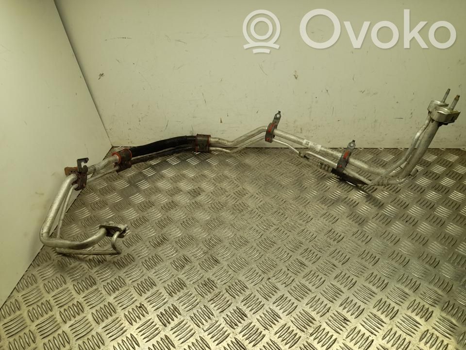 Ilmastointilaitteen putki (A/C)   148646900B,VD36234