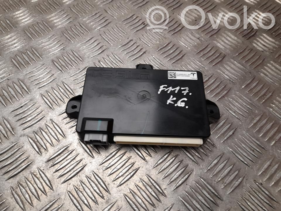 Tesla Model X Door control unit/module 