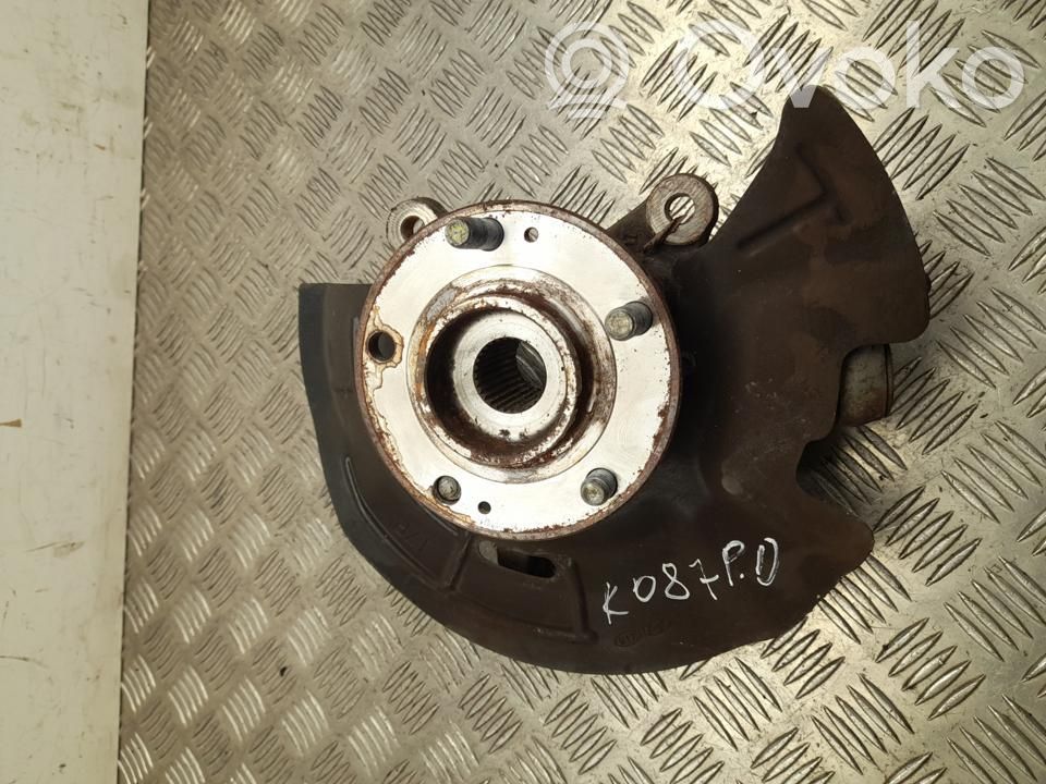 KIA Sportage Cubo de rueda delantera 