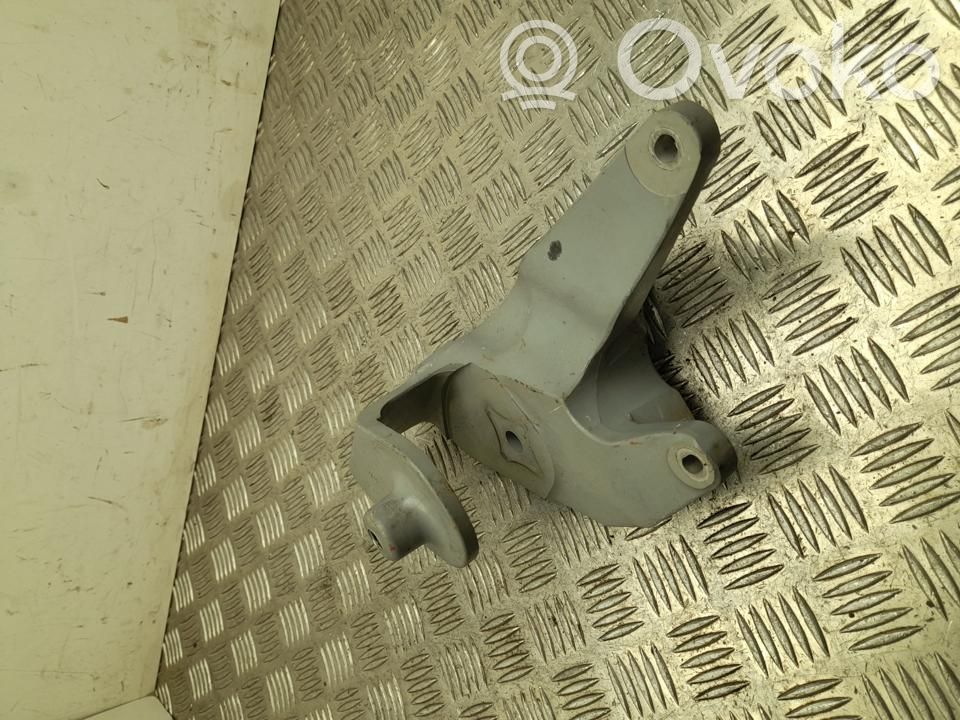 Engine mounting bracket   107775100A,VD36983