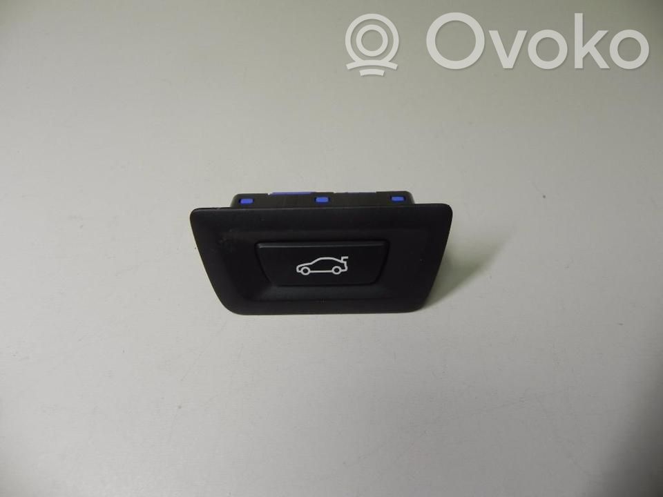 BMW 3 F30 F35 F31 Takaluukun avauskytkin 