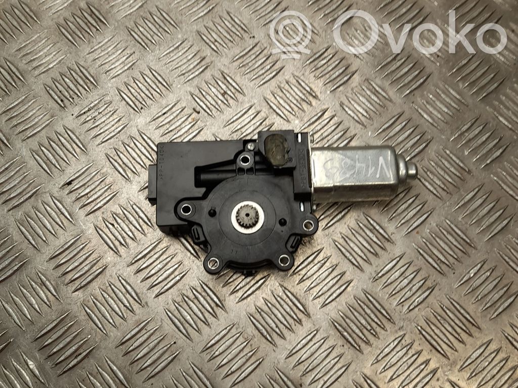 Subaru Legacy Installation de toit ouvrant électrique 