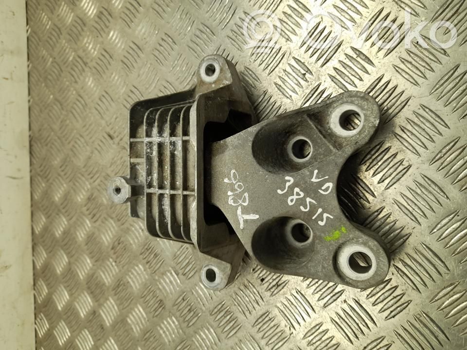 Opel Insignia B Engine mount bracket 