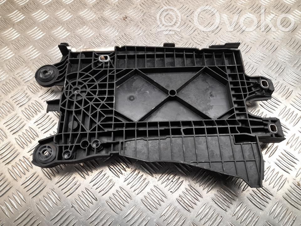 BMW 2 Active Tourer U06 Battery tray 