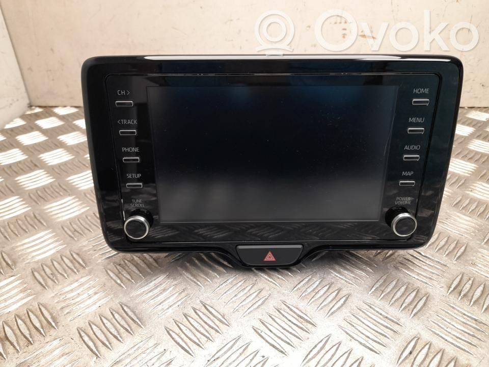 Toyota Yaris Cross Panel / Radioodtwarzacz CD/DVD/GPS 